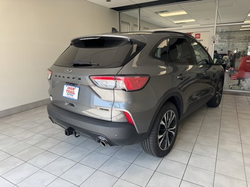 Used 2022 Ford Escape SEL w/ Technology Package image 31