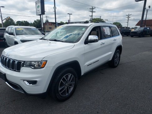 Used 2018 Jeep Grand Cherokee Limited image 1