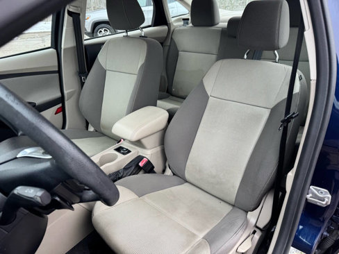 Used 2012 Ford Focus SE image 45