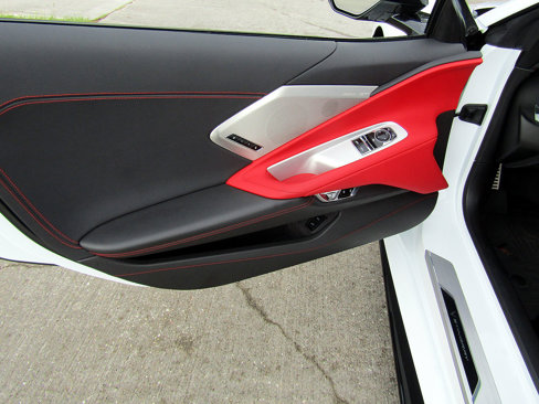 Used 2022 Chevrolet Corvette Stingray Preferred Cpe w/ Z51 Performance Package image 11