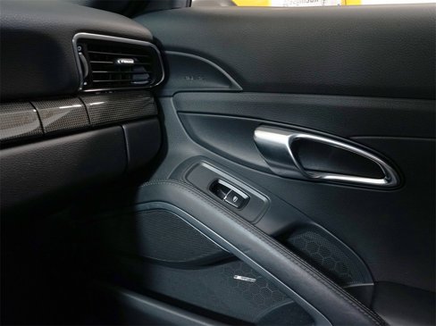 Used 2014 Porsche 911 Carrera 4 w/ Sportdesign Package image 18