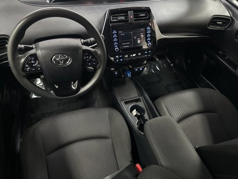 Used 2021 Toyota Prius LE image 13
