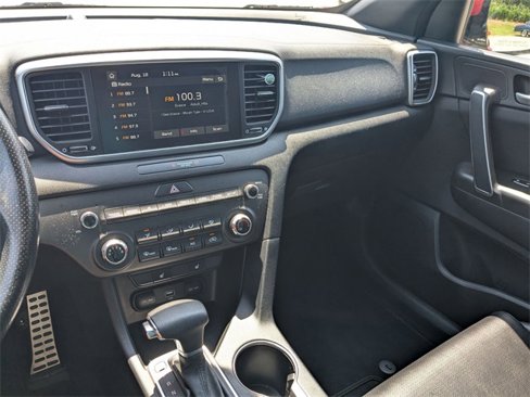 Used 2020 Kia Sportage S image 20