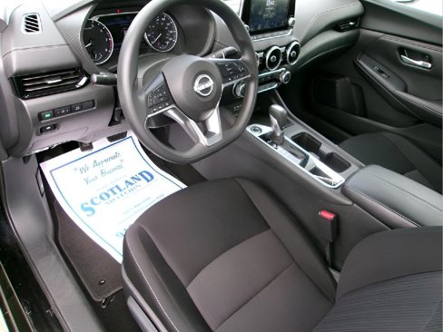 Used 2024 Nissan Sentra SV image 12