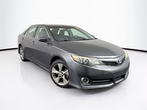 Used 2012 Toyota Camry SE image 4