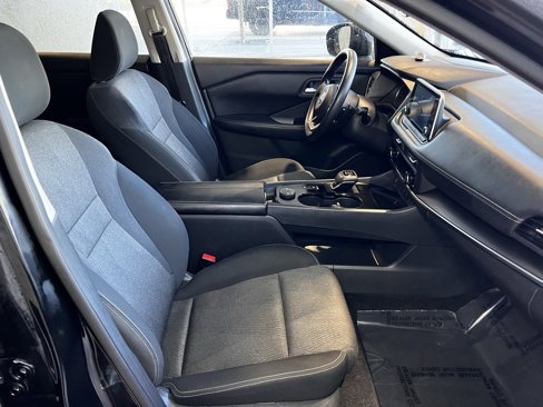 Used 2024 Nissan Rogue SV image 48