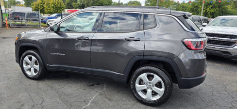 Used 2018 Jeep Compass Latitude w/ Popular Equipment Group image 7