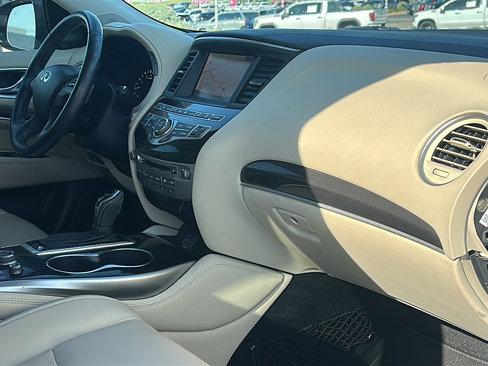 Used 2019 INFINITI QX60 Luxe w/ Essential Package image 24
