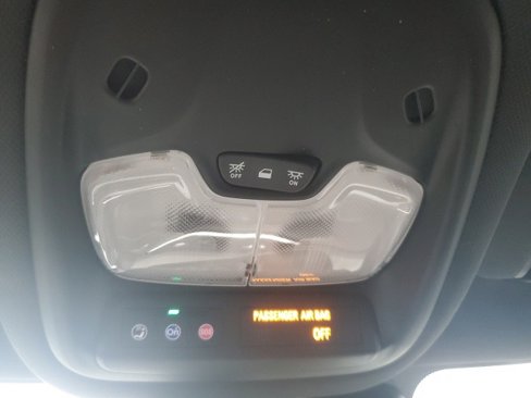 Used 2023 Chevrolet TrailBlazer RS w/ Convenience Package image 35