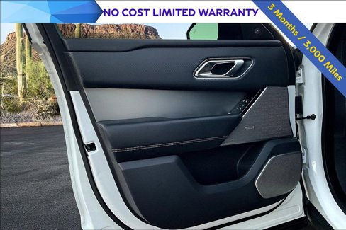 Used 2018 Land Rover Range Rover Velar R-Dynamic SE image 23