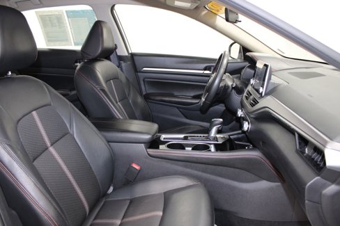 Used 2024 Nissan Altima 2.5 SR image 28