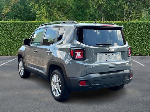 Used 2020 Jeep Renegade Latitude image 4