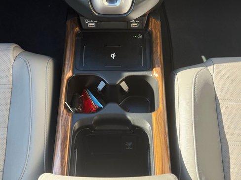 Used 2020 Honda CR-V Touring image 17