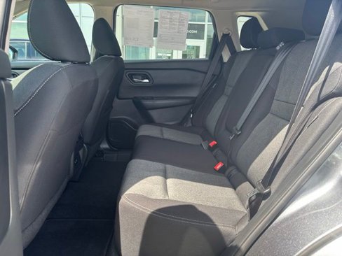 Used 2024 Nissan Rogue SV image 21