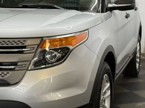 Used 2015 Ford Explorer 4WD image 5