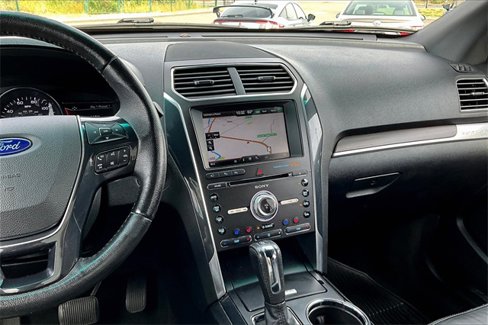 Used 2016 Ford Explorer Limited image 5