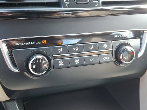Used 2016 Kia Optima LX image 16
