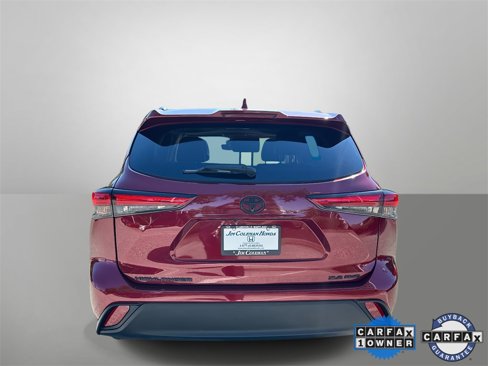 Used 2021 Toyota Highlander XLE image 27