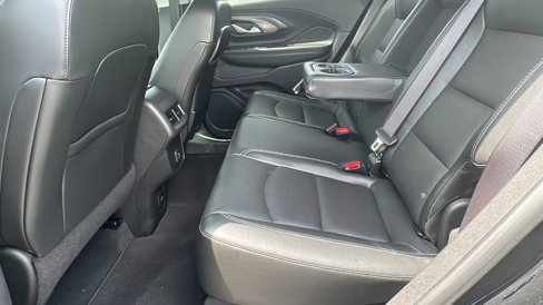 Used 2022 GMC Terrain SLT image 13