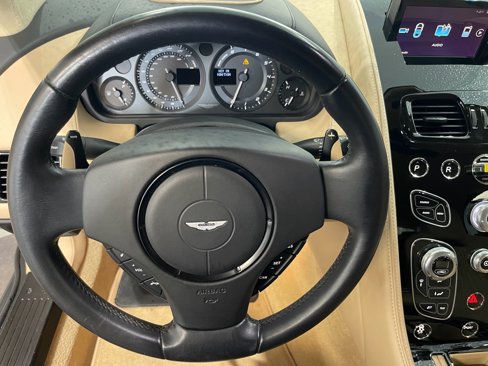 Used 2016 Aston Martin DB9 GT image 11