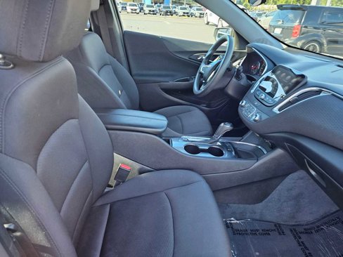 Used 2019 Chevrolet Malibu Hybrid image 11