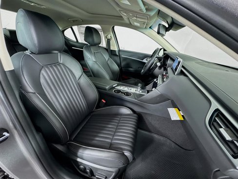 New 2026 Genesis G70 2.5T Prestige image 30