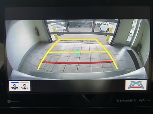 Certified 2021 Toyota Camry XLE image 4