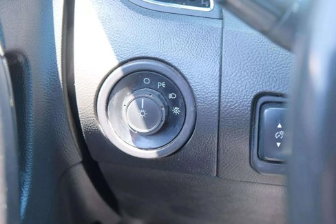Used 2017 Ford Taurus SHO image 28