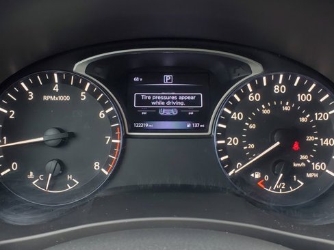 Used 2017 Nissan Altima 2.5 SR image 16