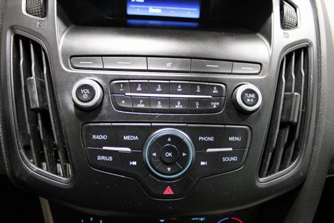 Used 2018 Ford Focus SE image 10
