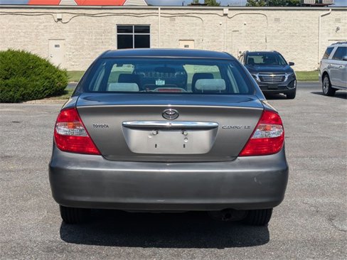 Used 2004 Toyota Camry LE image 6