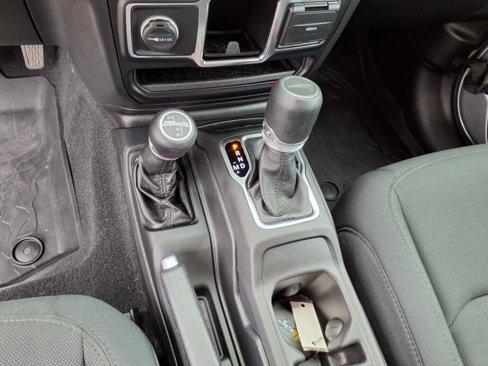 Certified 2021 Jeep Gladiator Sport image 23