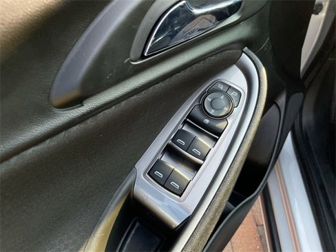 Used 2020 Chevrolet Malibu LS image 11