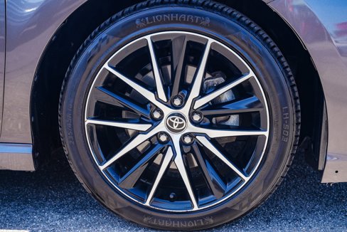 Used 2023 Toyota Camry SE image 11