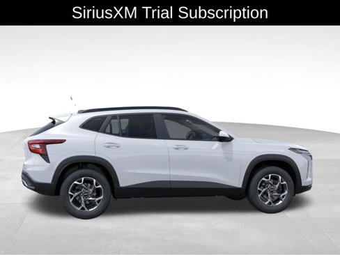 New 2025 Chevrolet Trax LT w/ Driver Confidence Package image 6