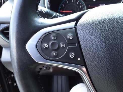Used 2021 Chevrolet Traverse LT image 17