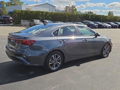 Used 2023 Kia Forte LXS w/ LXS Technology Package image 7
