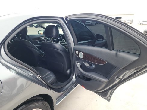 Used 2017 Mercedes-Benz C 300 4MATIC Sedan image 24