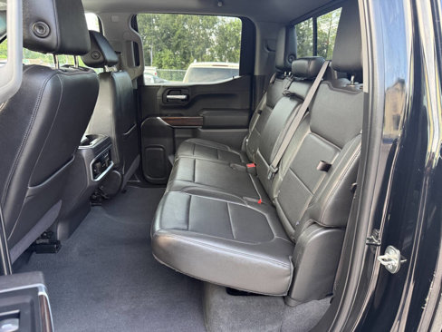 Used 2020 GMC Sierra 1500 SLT image 16
