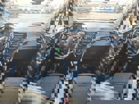 Used 2021 Chevrolet Trax LT image 7