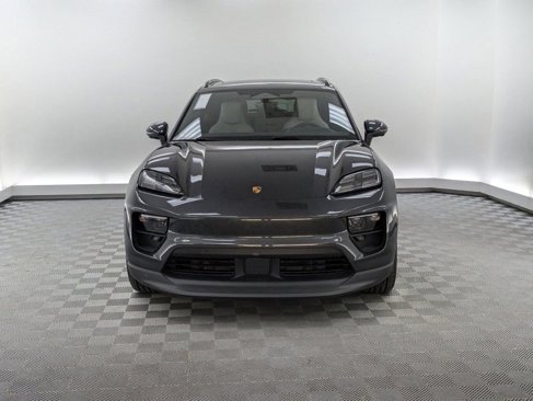 Used 2024 Porsche Macan 4 Electric image 6
