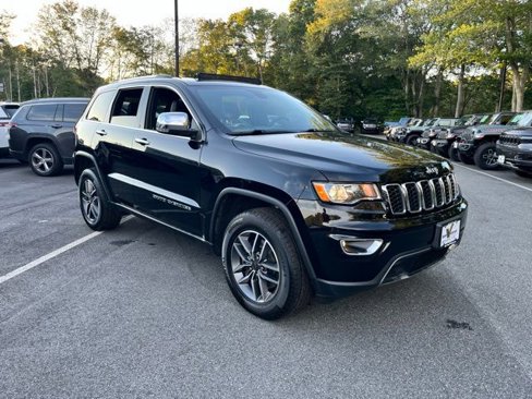 Used 2021 Jeep Grand Cherokee Limited w/ Sun & Sound Group image 4