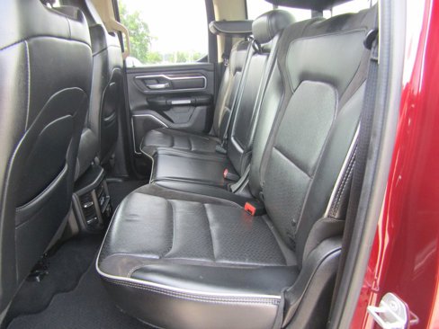 Used 2019 RAM 1500 Laramie image 37