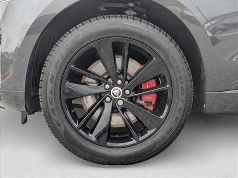 Used 2024 Jaguar F-PACE R-Dynamic S image 26