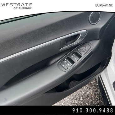 Used 2021 Hyundai Sonata SEL w/ Convenience Package image 10