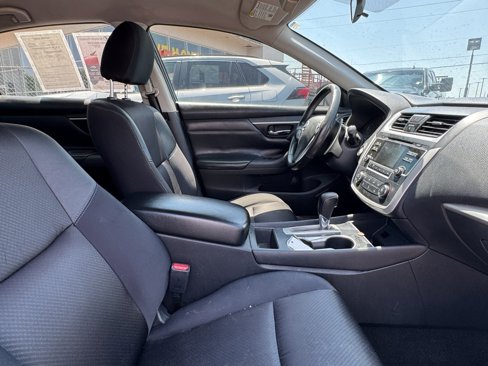 Used 2016 Nissan Altima 2.5 SR image 11