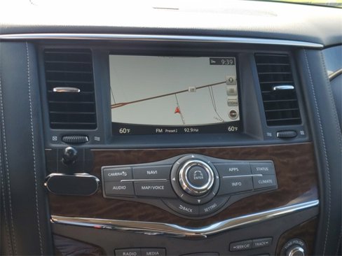 Used 2020 Nissan Armada SL image 28