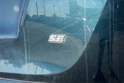 Used 2018 Toyota RAV4 SE image 27