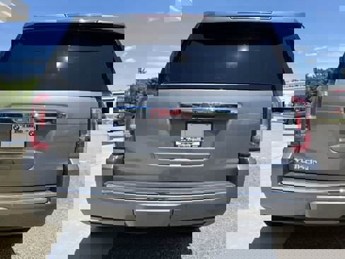 Used 2020 GMC Yukon Denali w/ Denali Ultimate Package image 12