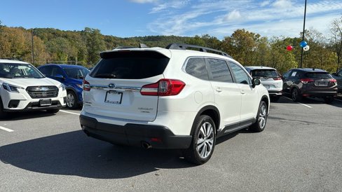 Used 2021 Subaru Ascent Limited w/ Technology Package image 3